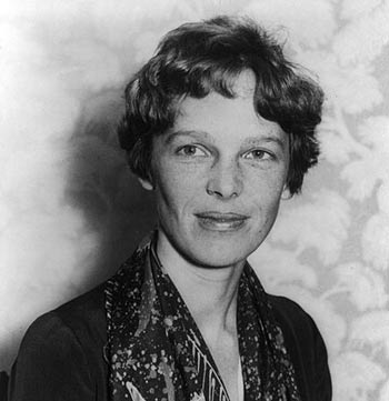 Amelia Earhart Biography | Biography Online