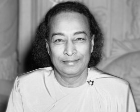 yogananda_pic