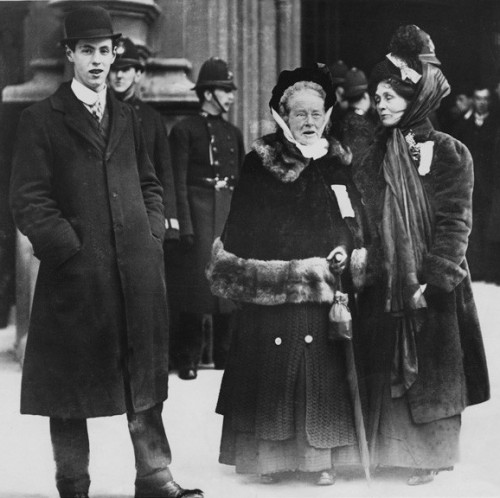 Elizabeth_Garrett_Anderson;_Emmeline_Pankhurst