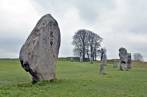 avebury-stones