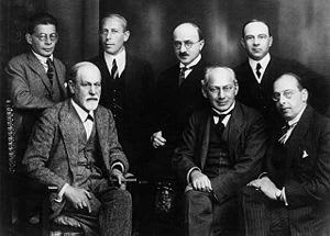 Freud_and_other_psychoanalysts_1922