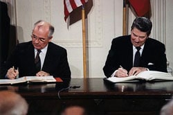 Reagan_and_Gorbachev_signing