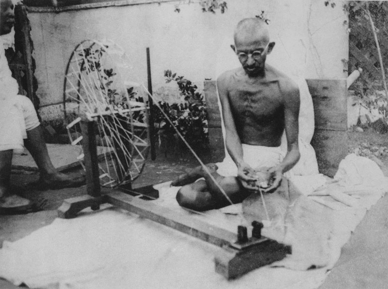 Gandhi_spinning