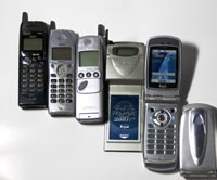 Mobile_phone_evolution_Japan1997-2004